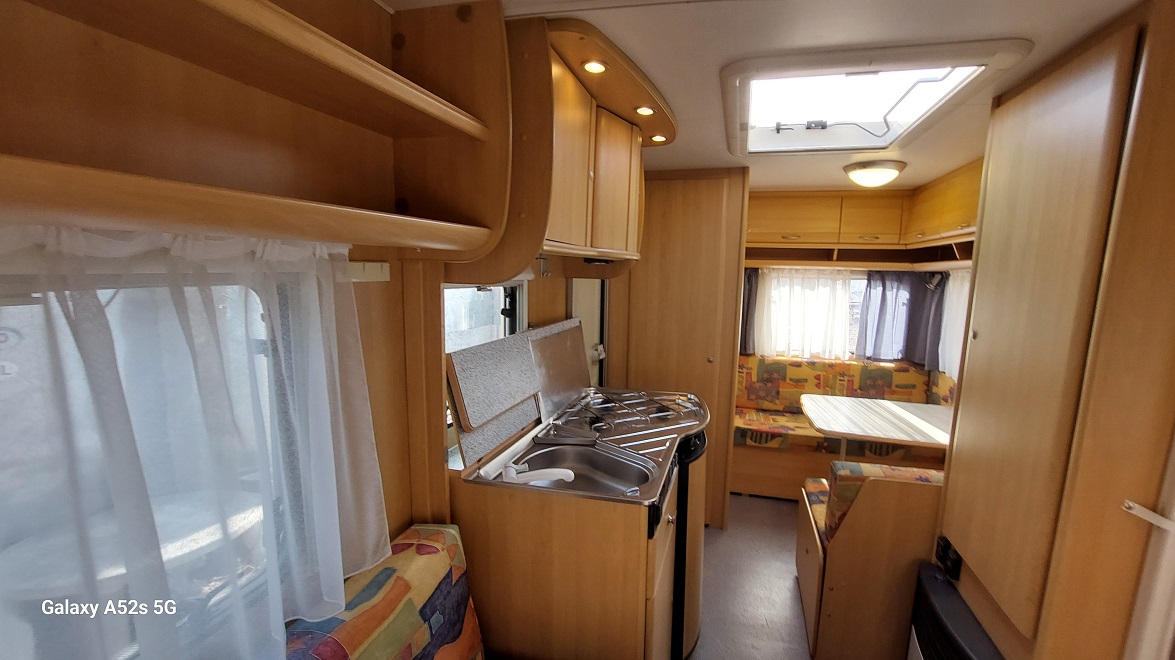 Rulota Dethleffs Camper 420